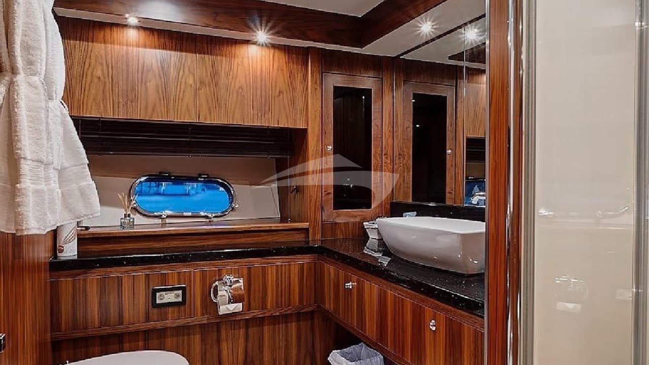 SPLASHED OUT, photo from the yacht portfolio 22