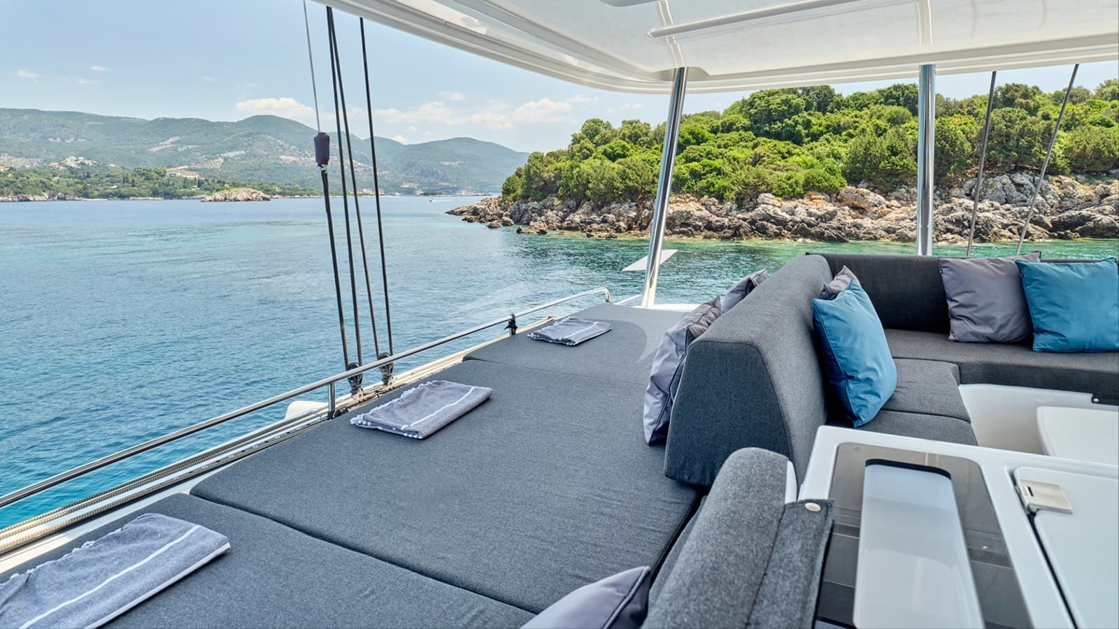AZUL, photo from the yacht portfolio 19
