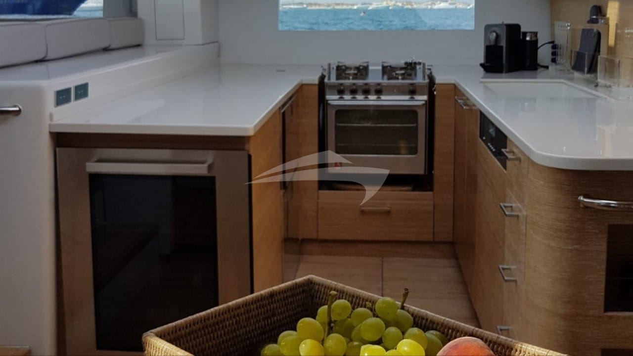 LUCE GUIDA - interior