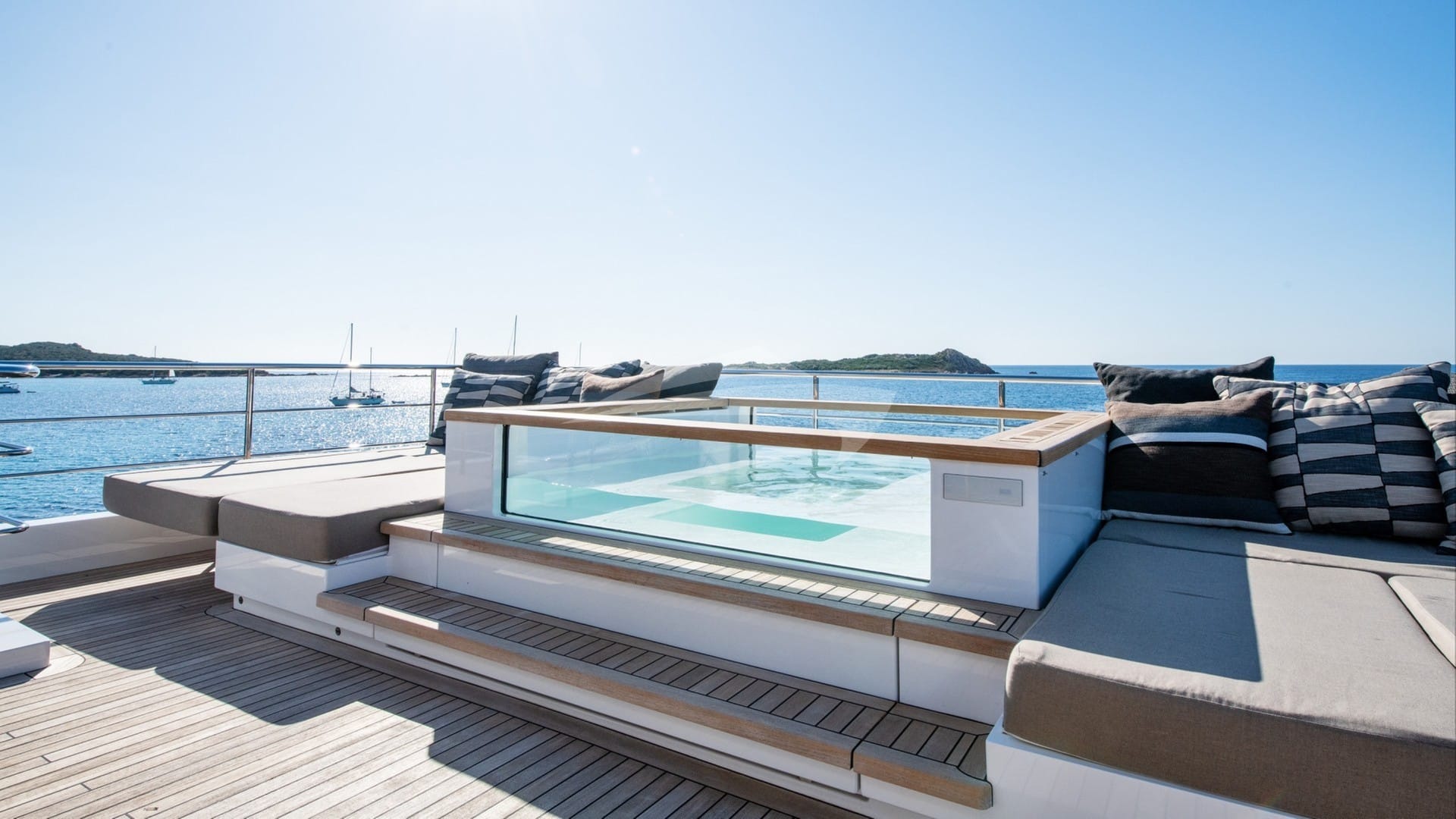 Sun Deck Jacuzzi