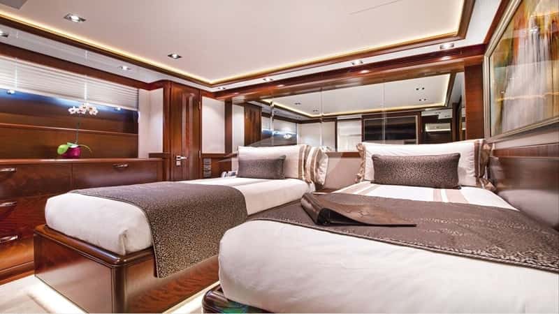VIVIERAE II 30m motor yacht charter, photo 10