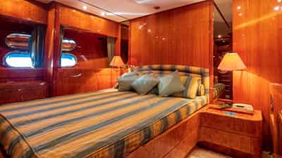 BarbarossaMoratti-SanLorenzo-72-VIP Cabin-01