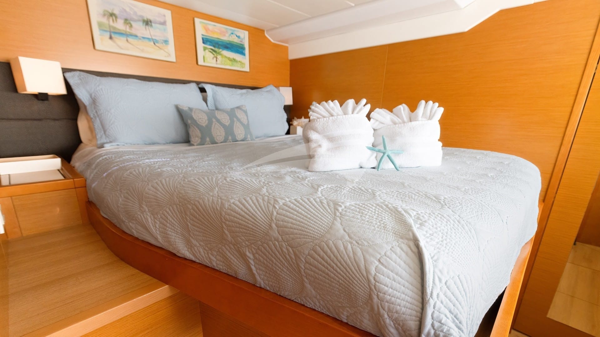 Forward queen guest suite