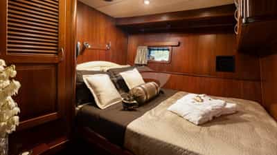 Double Cabin