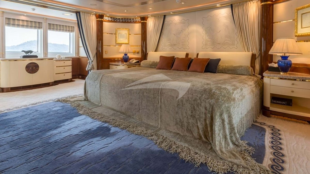 Master cabin Master cabin