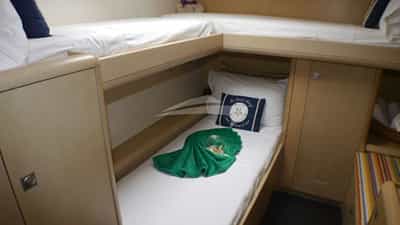 Guest cabin