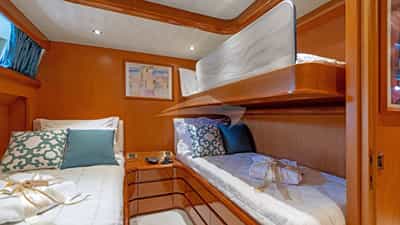 Twin Cabin