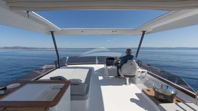 ENDLESS BEAUTY yacht charter photo 3