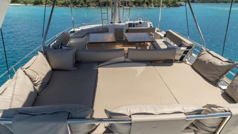 Flybridge area