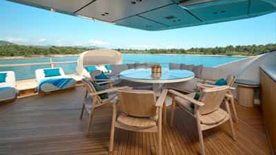 Top Deck