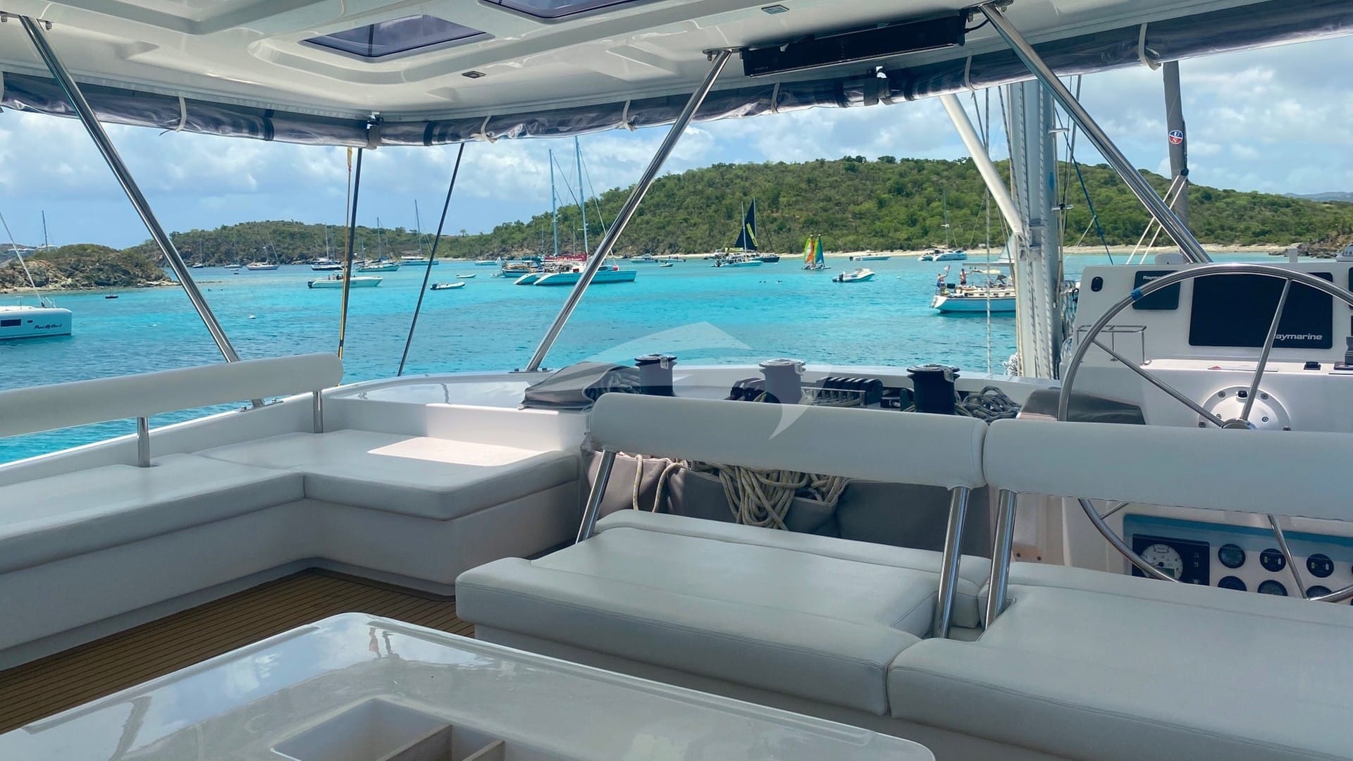 Flybridge lounging and the helm