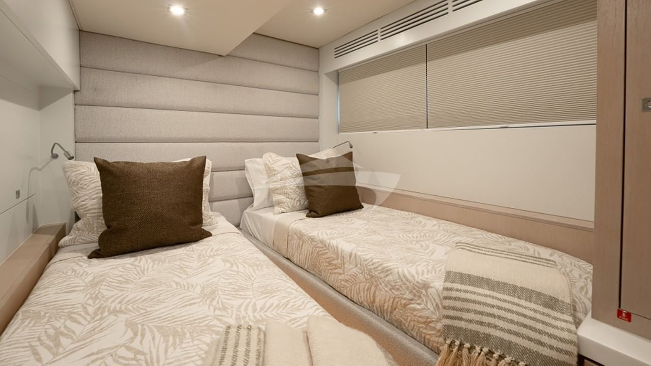 Comfortable twin cabin