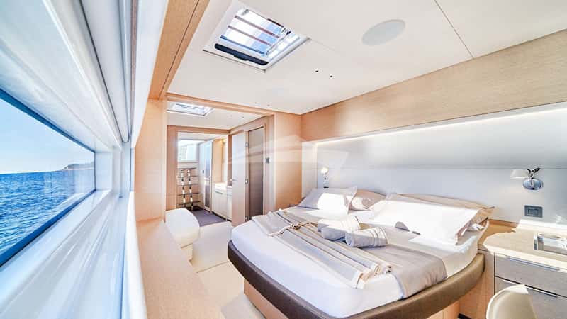 AMADA MIA 21m sailing yacht charter, photo 8