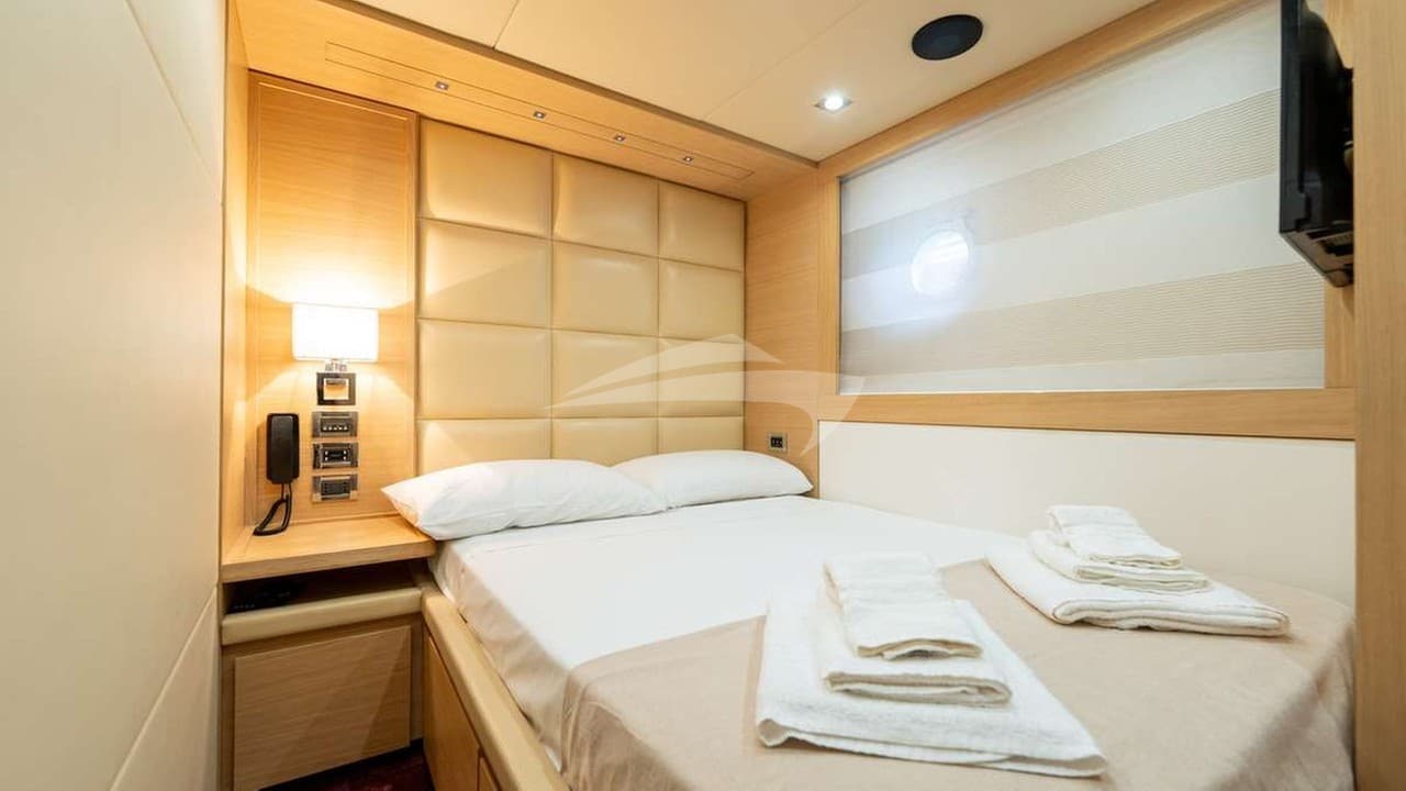 FOREVER ROSANNA, photo from the yacht portfolio 10