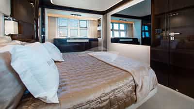Primary suite