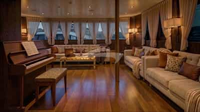 Lounge - Upper Deck