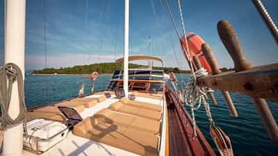 sun deck