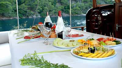 Deck Dining Detail