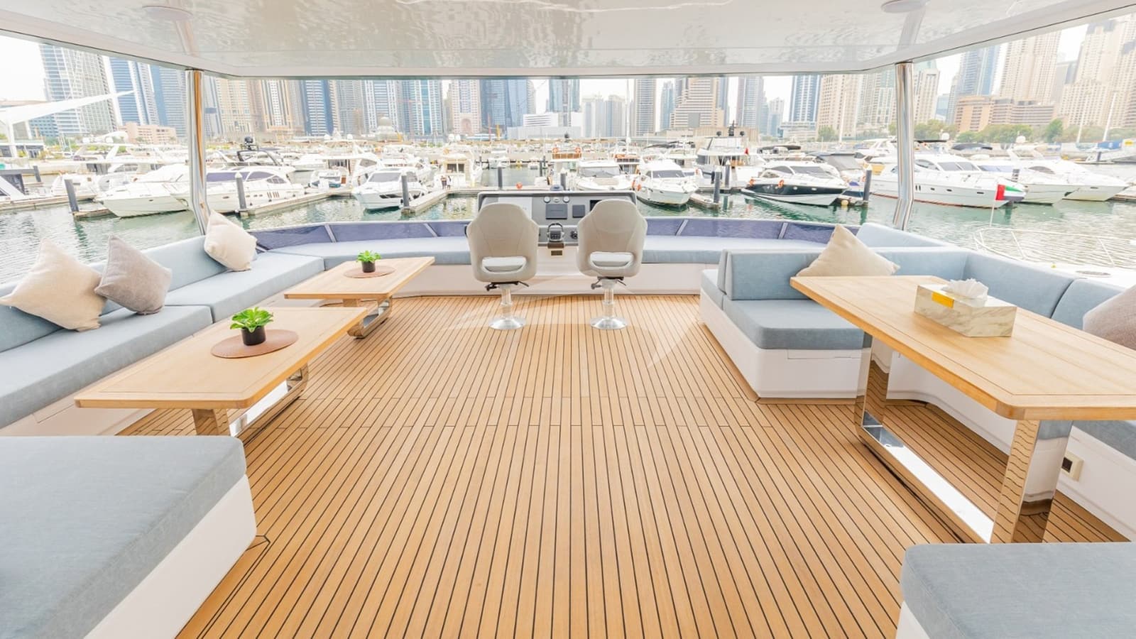 INFINITY, Aufnahme aus dem Yachtportfolio 9