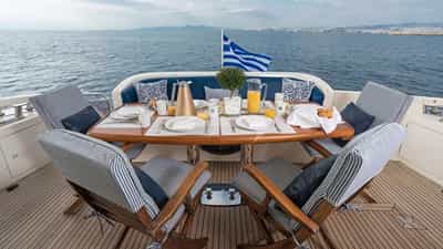 Deck Dining