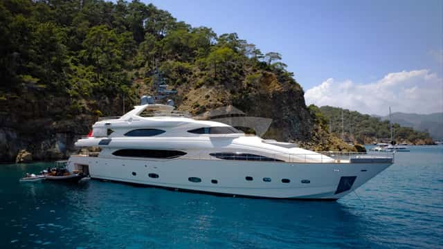 ARIELA 40m motor yacht for charter