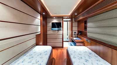 Twin Cabin