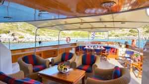 Yacht Charter TAMARITA