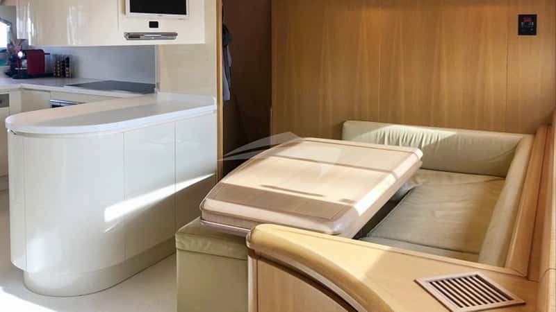 B4 31m motor yacht charter, photo 6