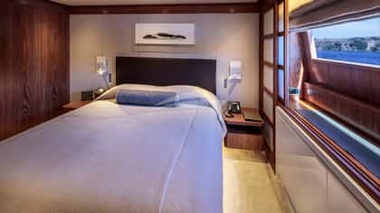 SHOOTING STAR 31m motor yacht charter, photo 8