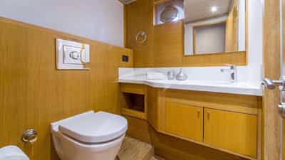 Aft Master Cabin Bathroom