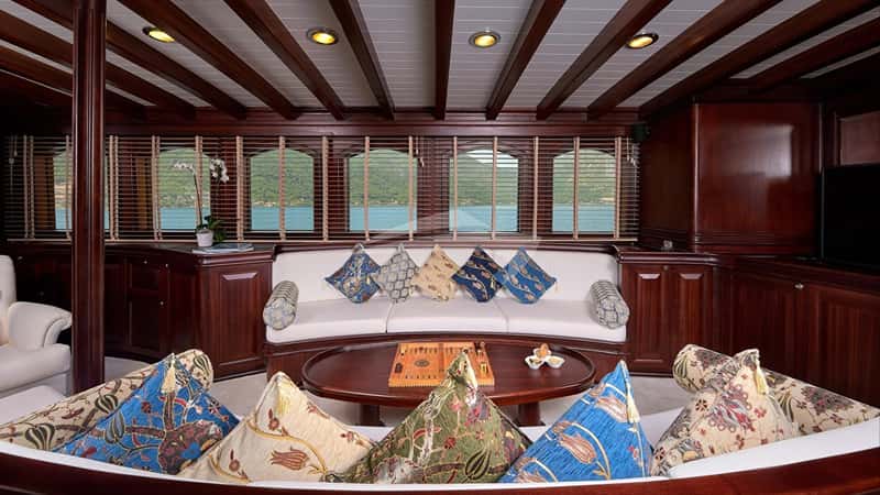 RIANA 42m sailing yacht charter, photo 4