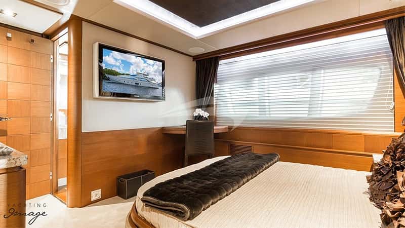 105 YCG 32m motor yacht charter, photo 8