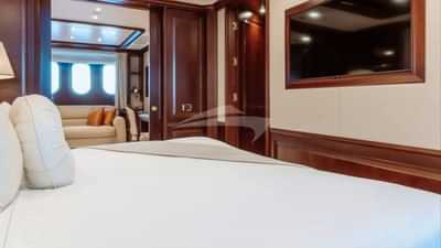 Guest Cabin 1B