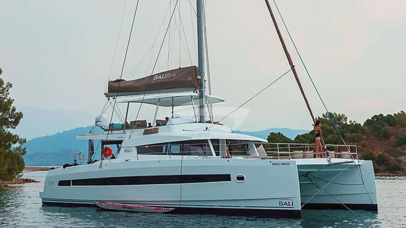 CHILLIN HUT 17m sailing yacht charter, photo 2