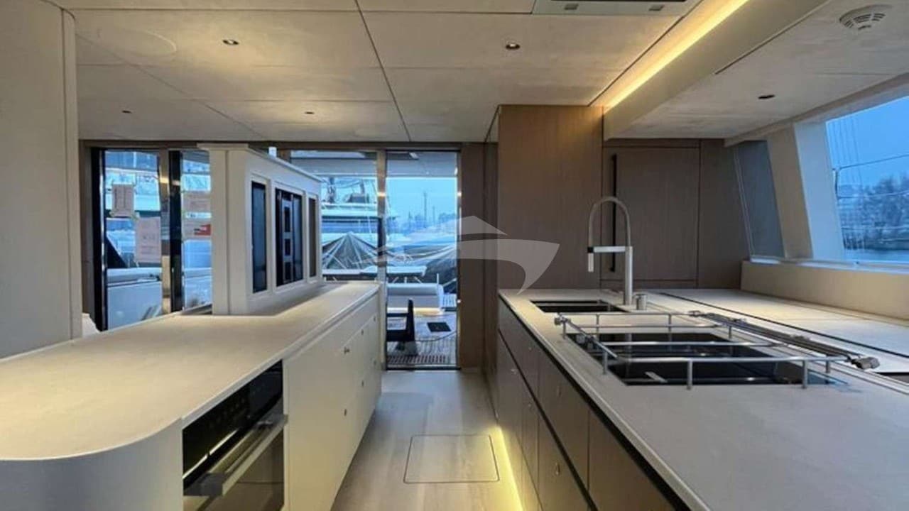 VIVI, Aufnahme aus dem Yachtportfolio 14