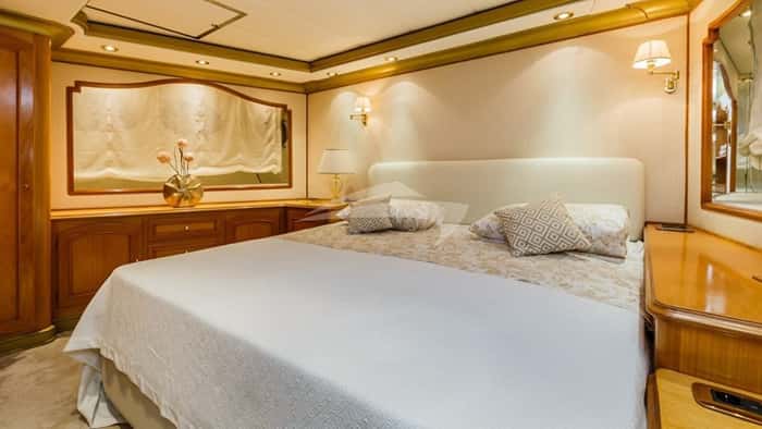 TO JE TO 35m motor yacht charter, photo 4