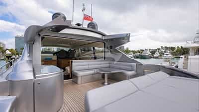 Aft Deck & Sunpads