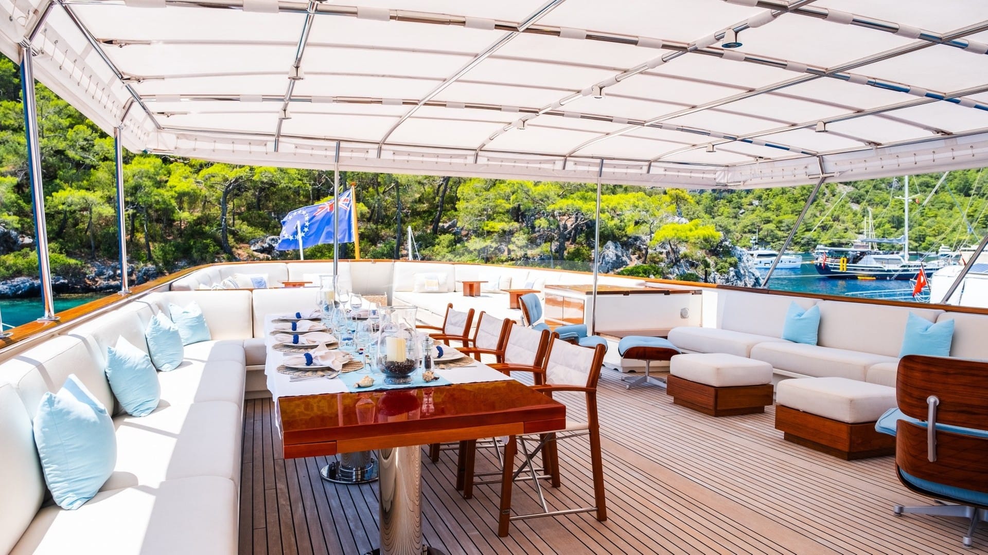 Upper Deck Dining Area