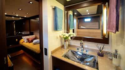 Twin Cabin Bathroom