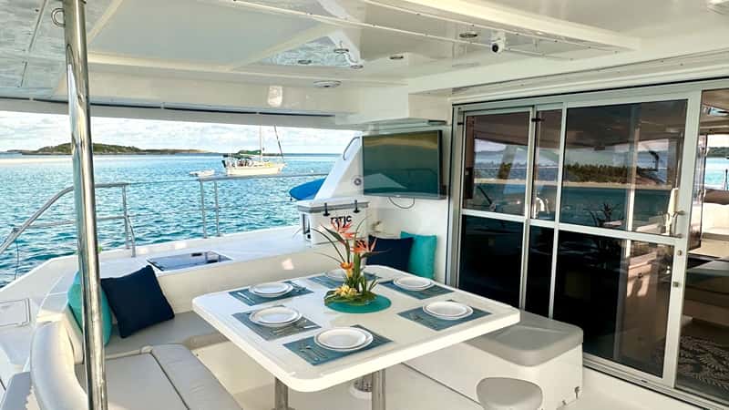 SOUTHERN SKY 16m sailing yacht charter, photo 3