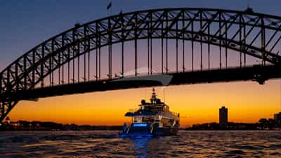 Cruising Sydney harbour