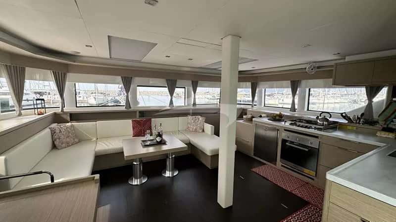 JELLYFISH 17m sailing yacht charter, photo 3