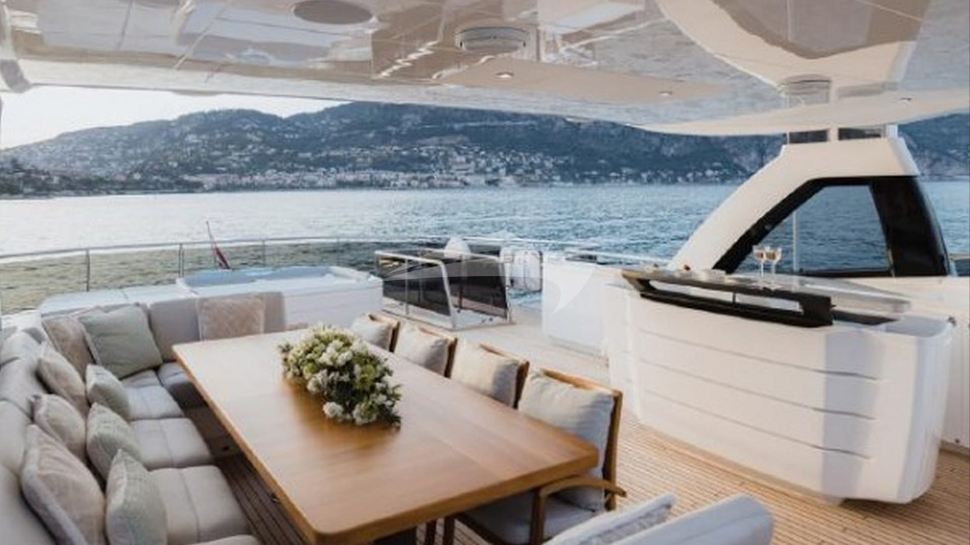 Flybridge Seating