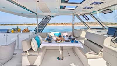 Flybridge Dining
