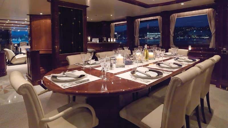 ENCHANTRESS 35m motor yacht charter, photo 4
