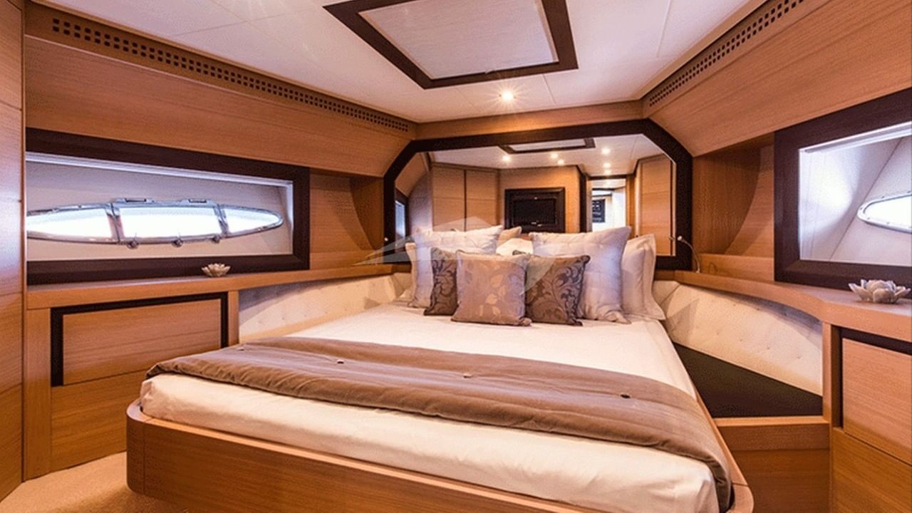 Double Cabin