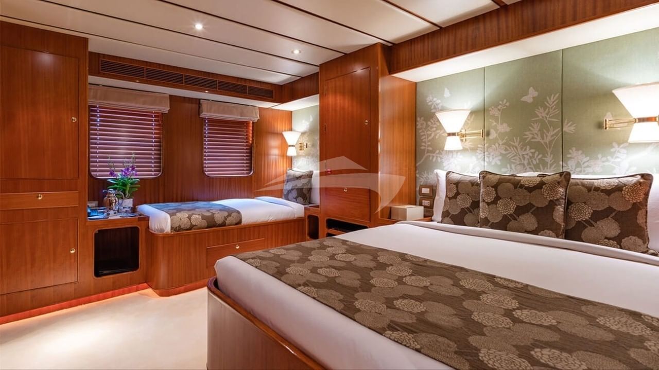 Double with Single Cabin