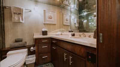 Master Starboard Bath