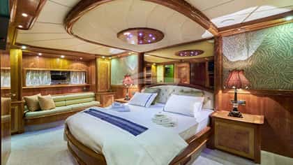 LOTUS 27m motor yacht charter, photo 6