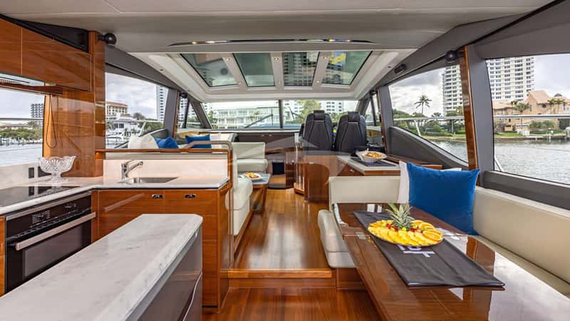 RESET 19m motor yacht charter, photo 3